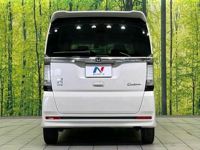 N BOX CUSTOM