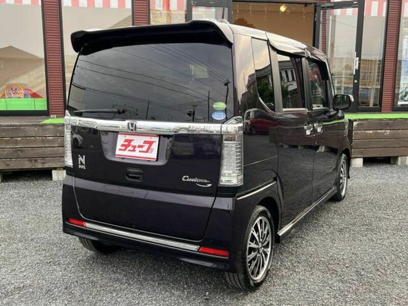N BOX CUSTOM