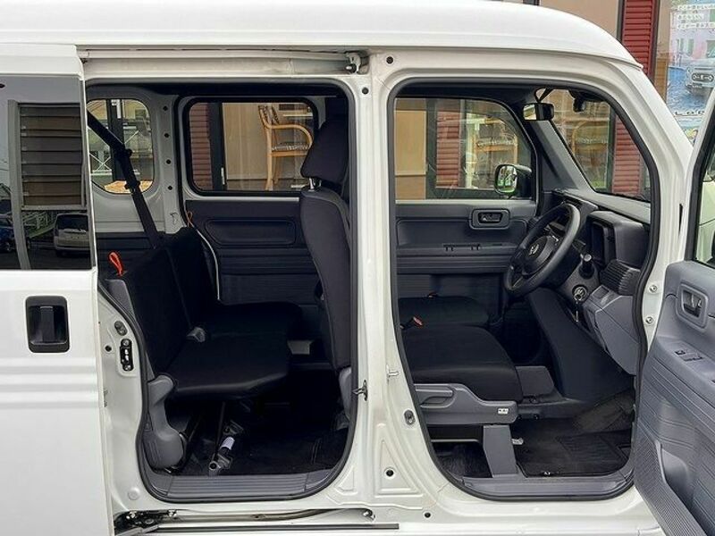 N-VAN