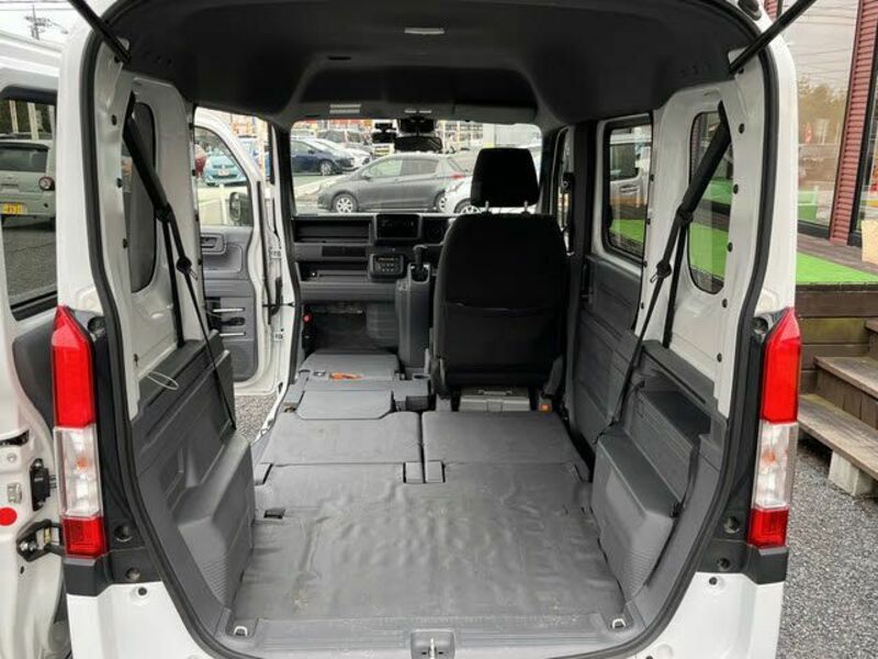 N-VAN