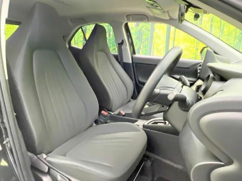YARIS CROSS