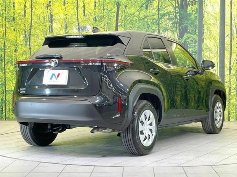 YARIS CROSS