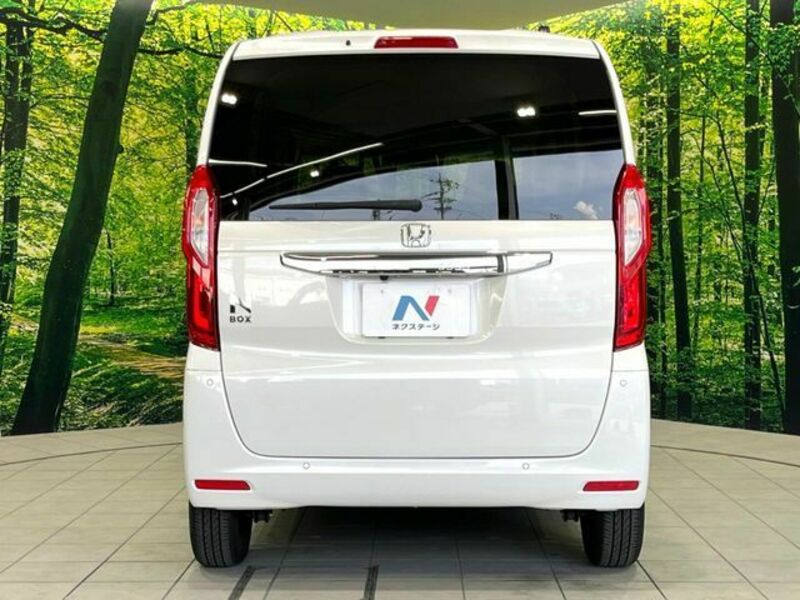 N BOX