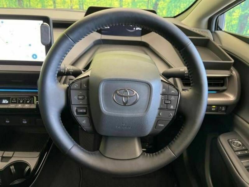 PRIUS-11
