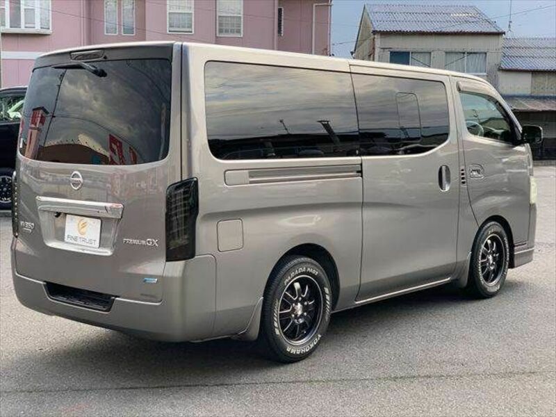 NV350 CARAVAN