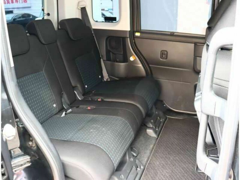 ROOMY