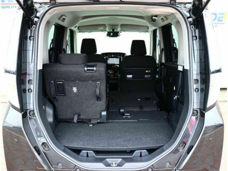 ROOMY