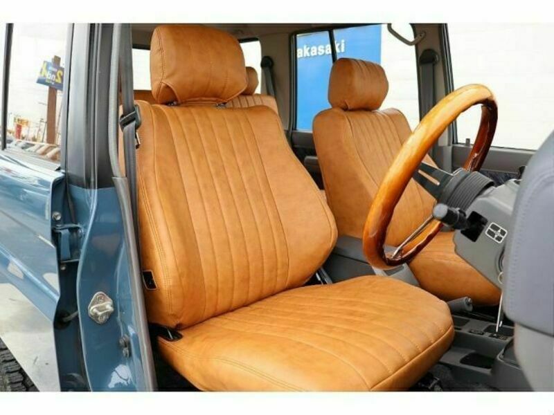 LAND CRUISER PRADO-3