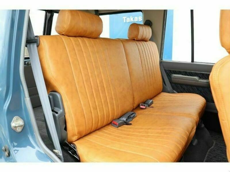 LAND CRUISER PRADO-4
