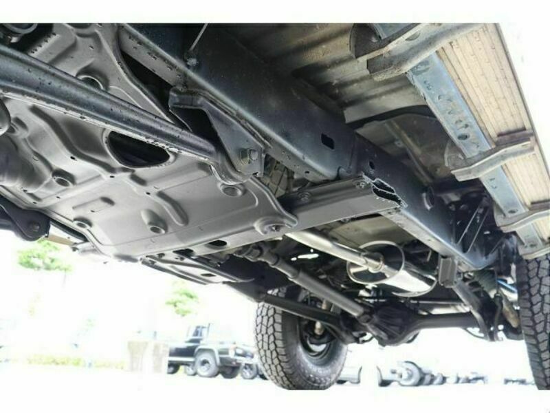 LAND CRUISER PRADO-10