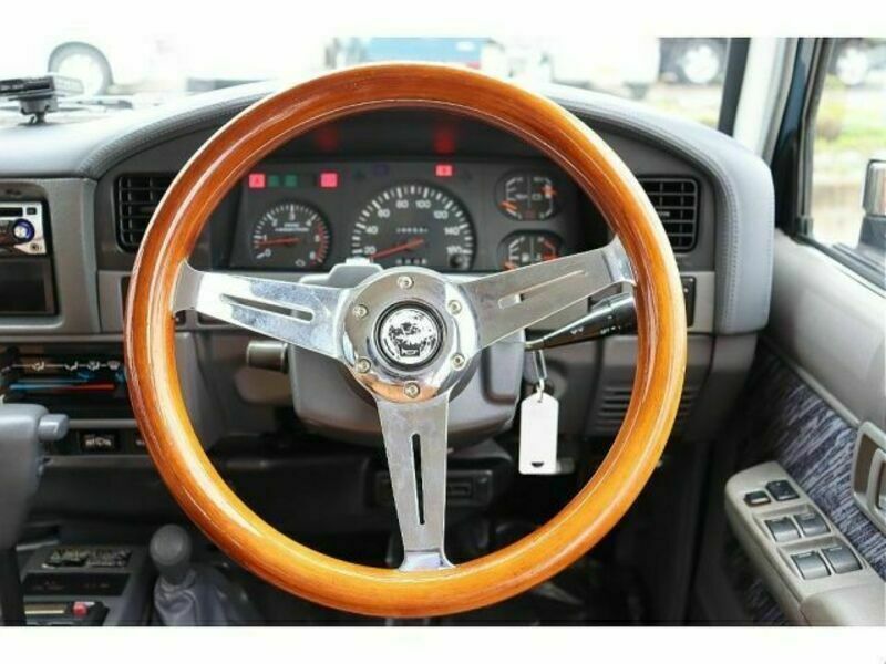 LAND CRUISER PRADO-13