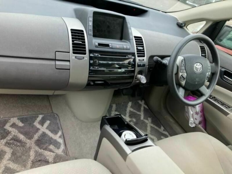 PRIUS-12
