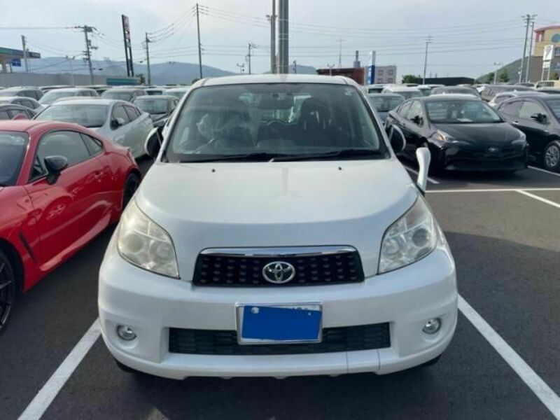TOYOTA RUSH