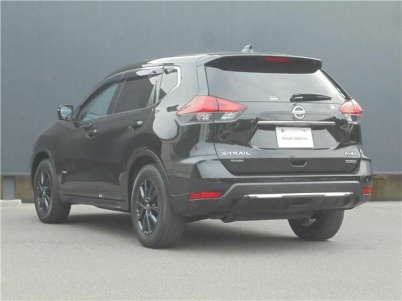 X-TRAIL