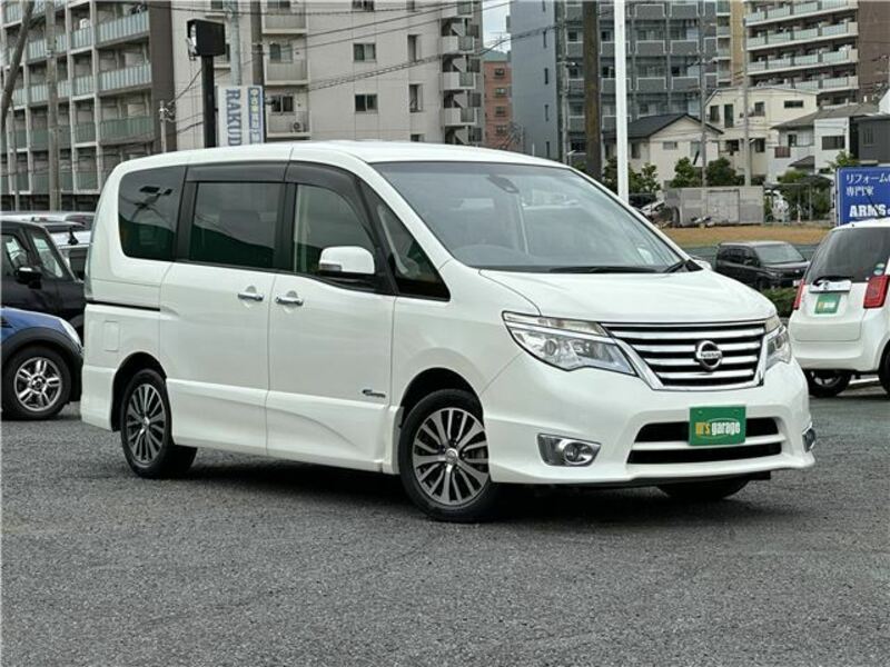 NISSAN SERENA