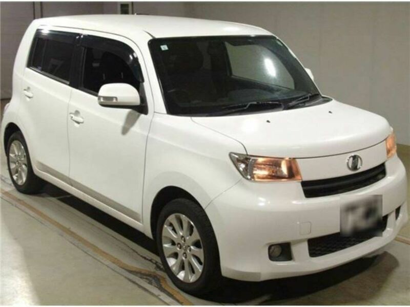 TOYOTA BB