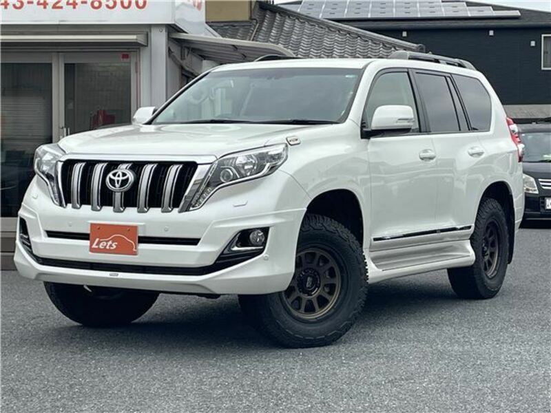 TOYOTA LAND CRUISER PRADO