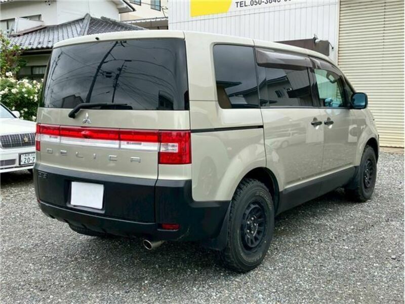 DELICA D5