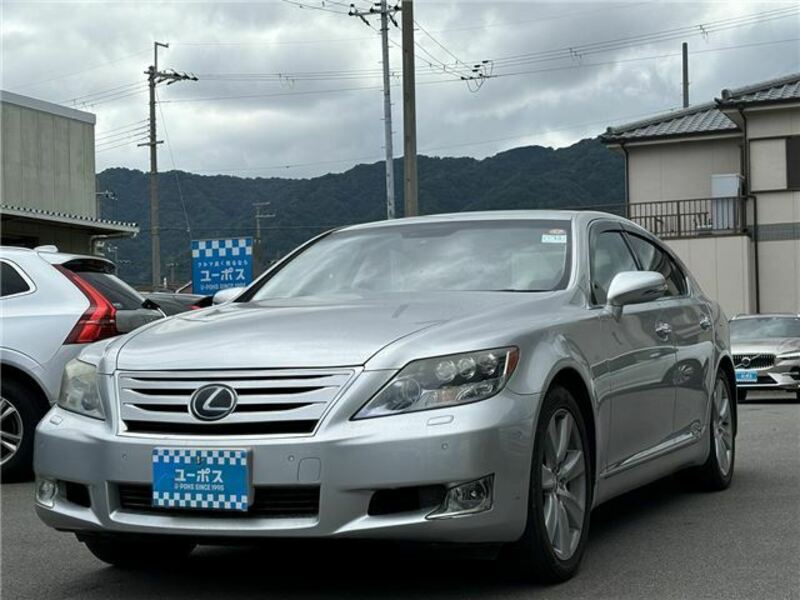 LEXUS LS