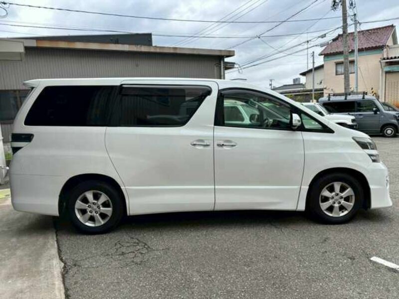 VELLFIRE