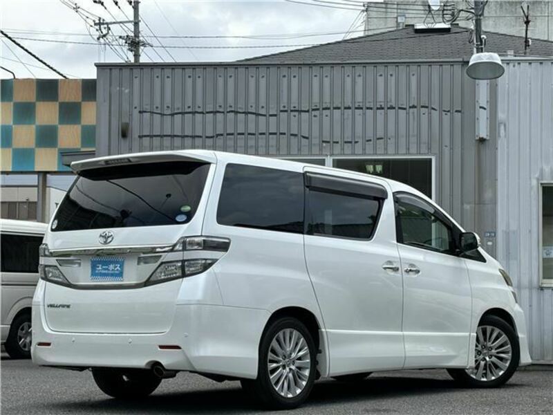 VELLFIRE
