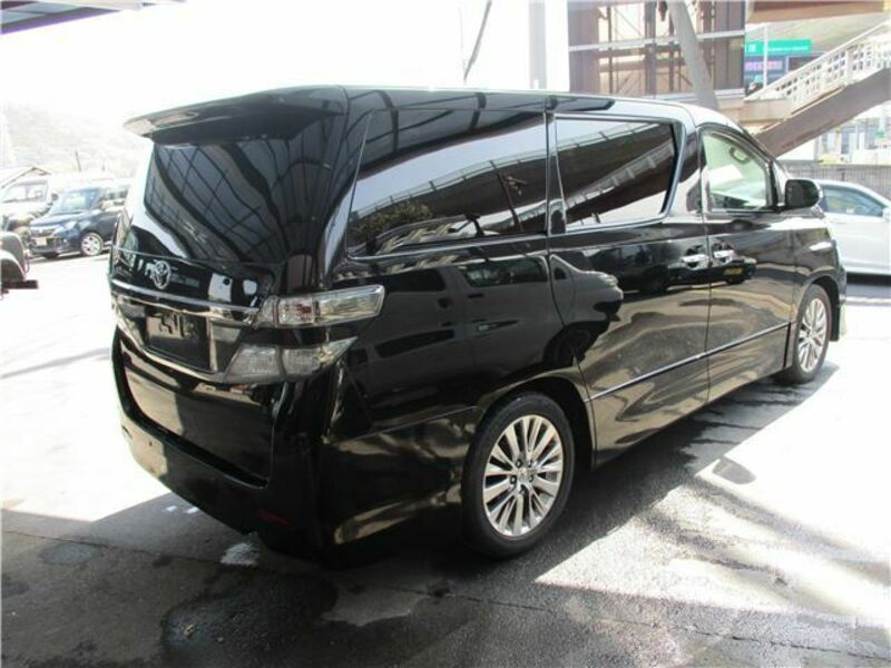 VELLFIRE-5