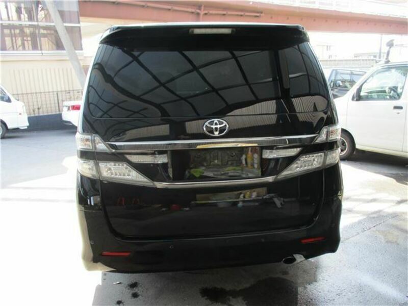 VELLFIRE-6