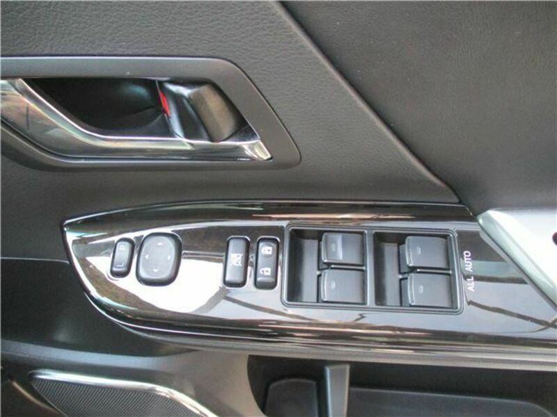VELLFIRE-8