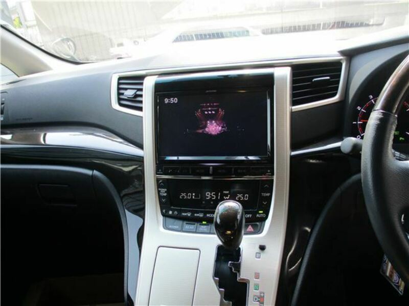 VELLFIRE-11