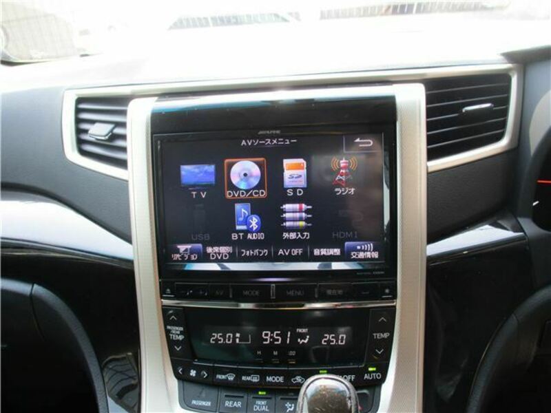 VELLFIRE-12