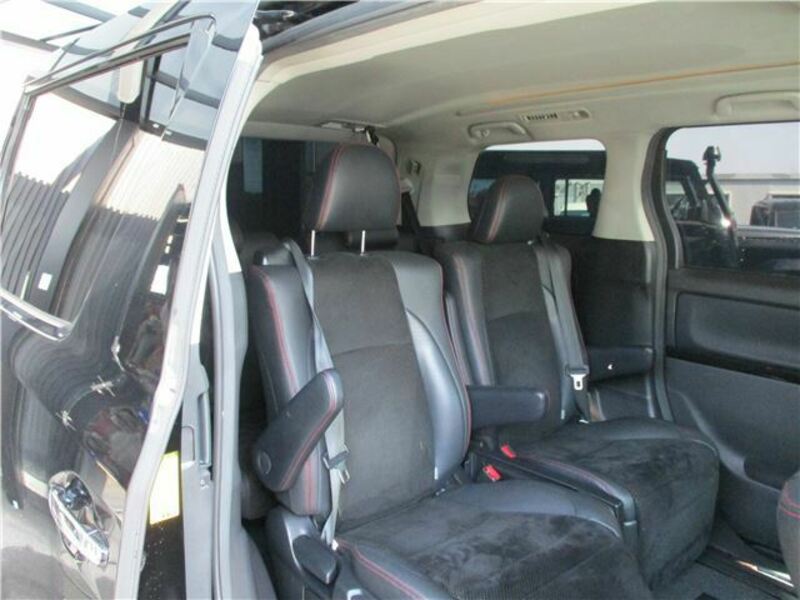 VELLFIRE-15