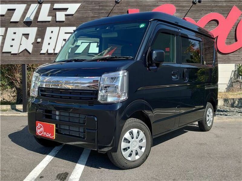 MITSUBISHI MINICAB VAN