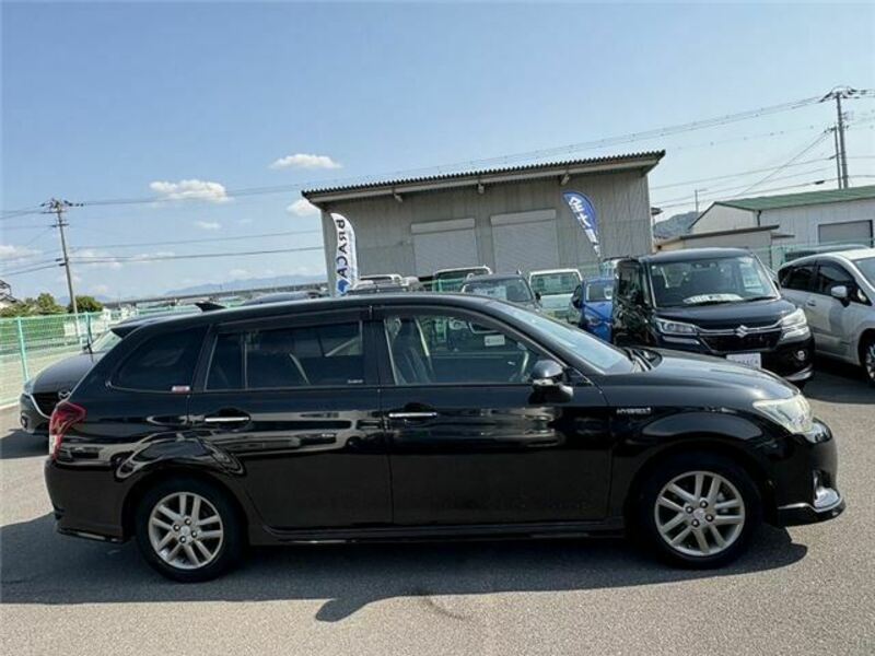 COROLLA FIELDER