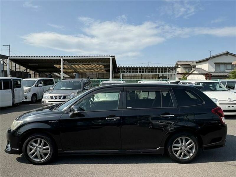 COROLLA FIELDER