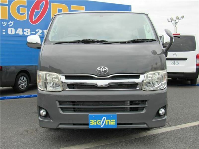 HIACE VAN