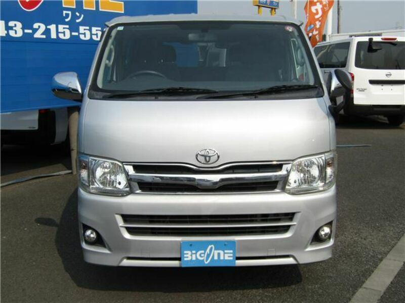 HIACE VAN