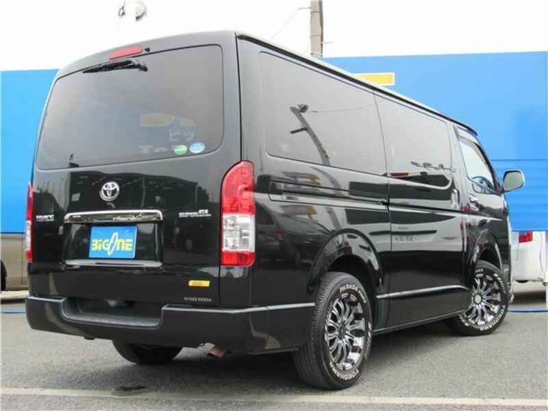 HIACE VAN