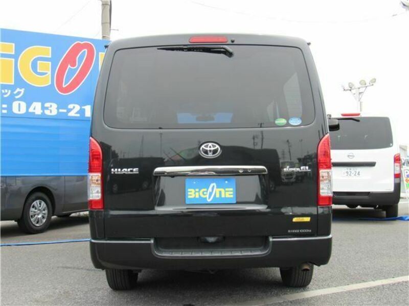 HIACE VAN