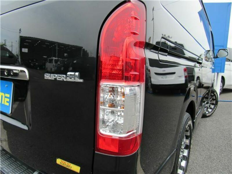 HIACE VAN
