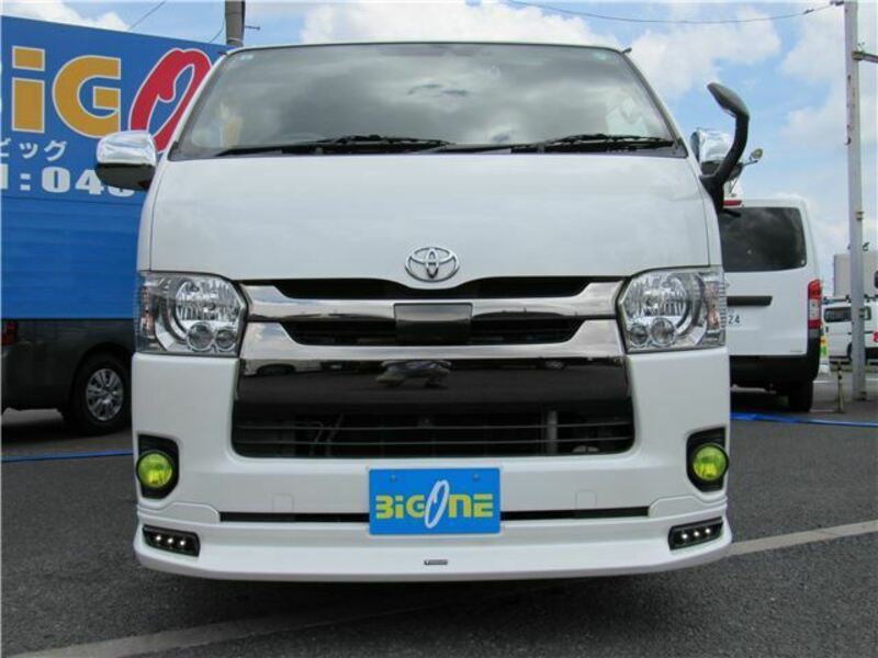 HIACE VAN