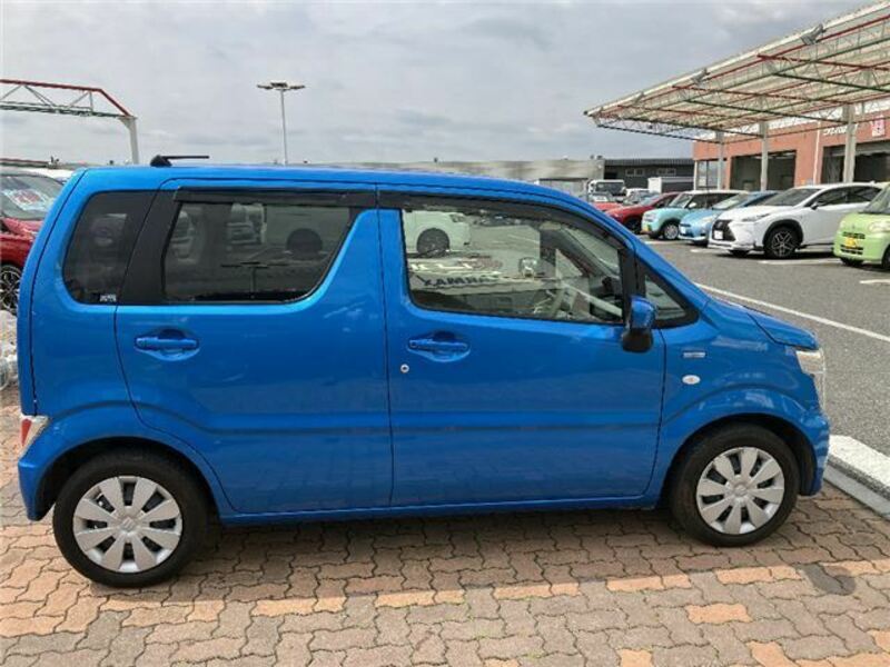 WAGON R-17