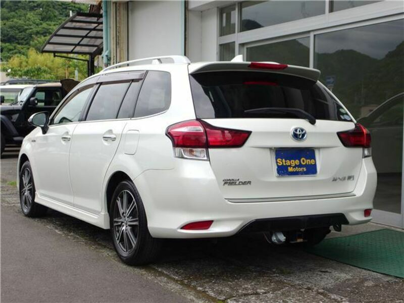 COROLLA FIELDER