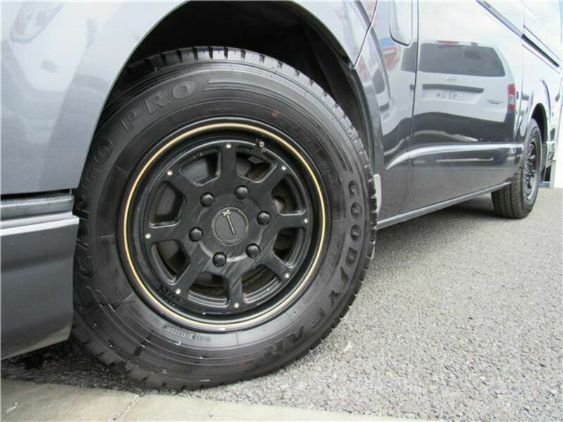 HIACE VAN