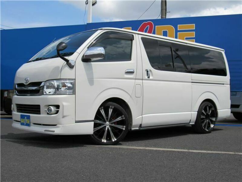 HIACE VAN