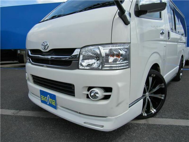 HIACE VAN