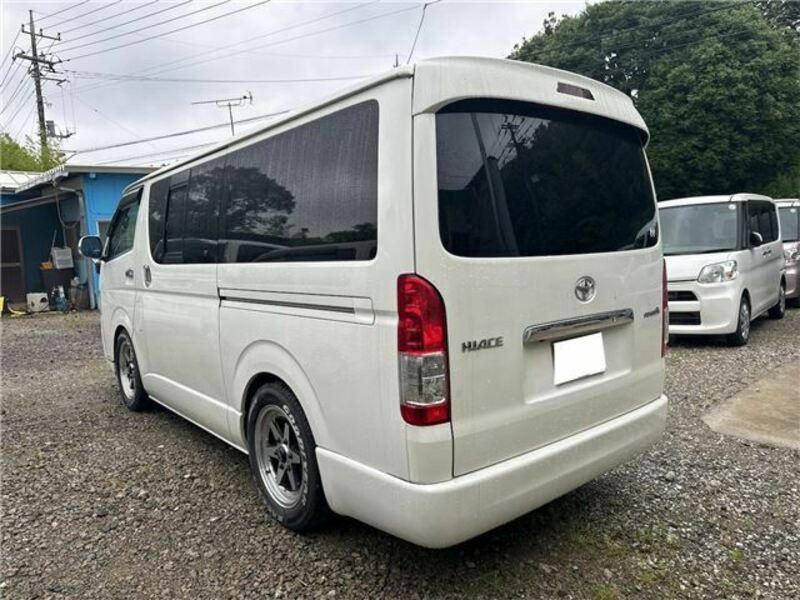 HIACE
