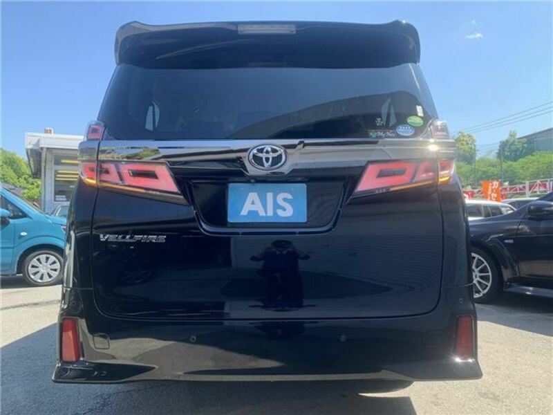 VELLFIRE-6