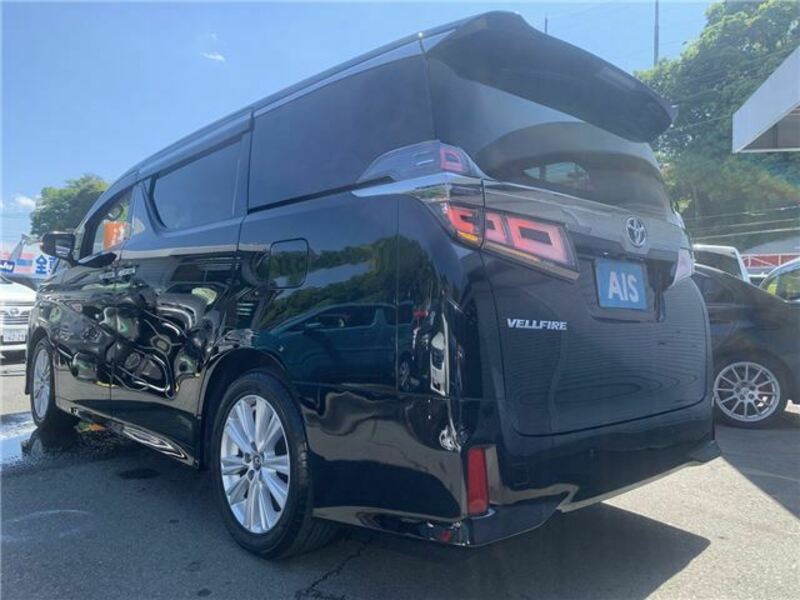 VELLFIRE-7