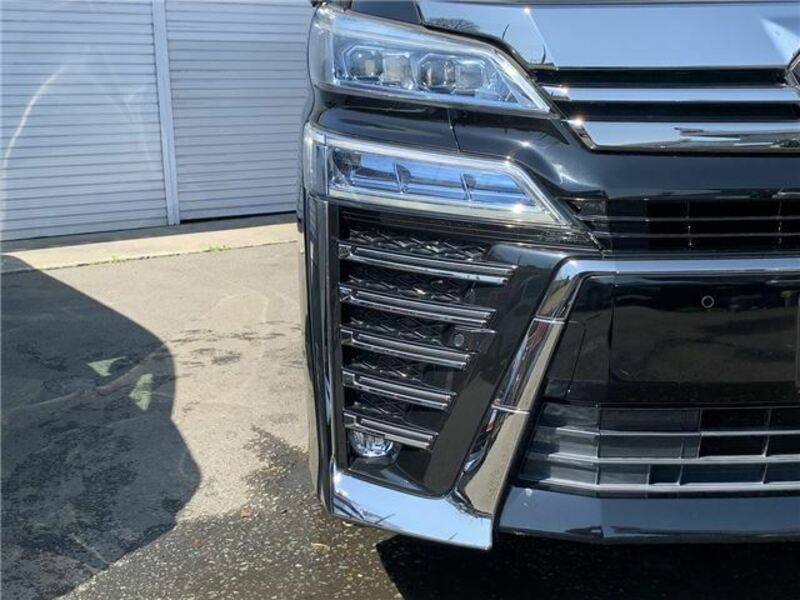 VELLFIRE-14