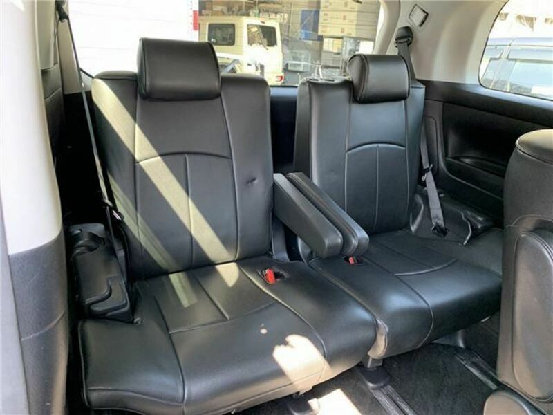VELLFIRE-19